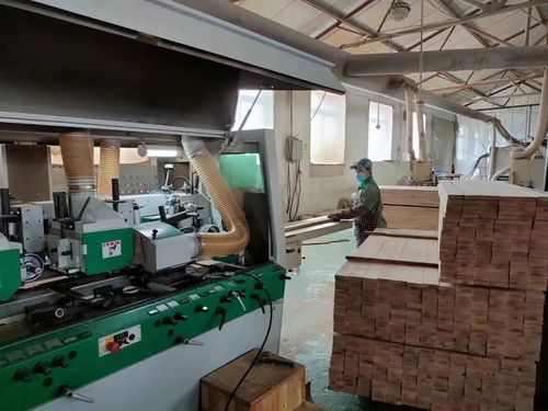 撫順市木地板產(chǎn)銷量達(dá)600萬平方米 約占國(guó)內(nèi)市場(chǎng)的60